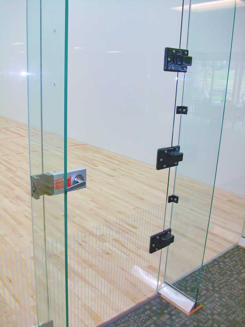 impact resistant glass wall system 